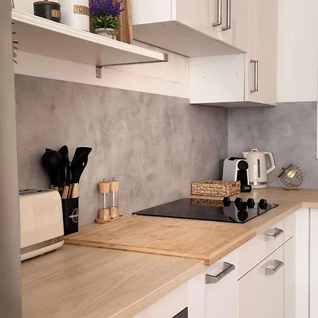 Holidays Font Mourrier